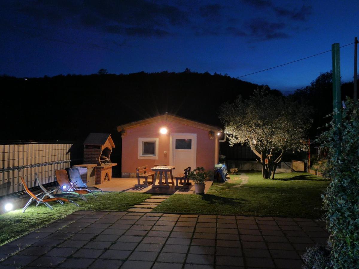 Apartment & Olive Oil Valuma Koper Exterior photo